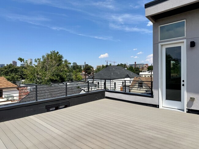 Building Photo - 452 Inca St