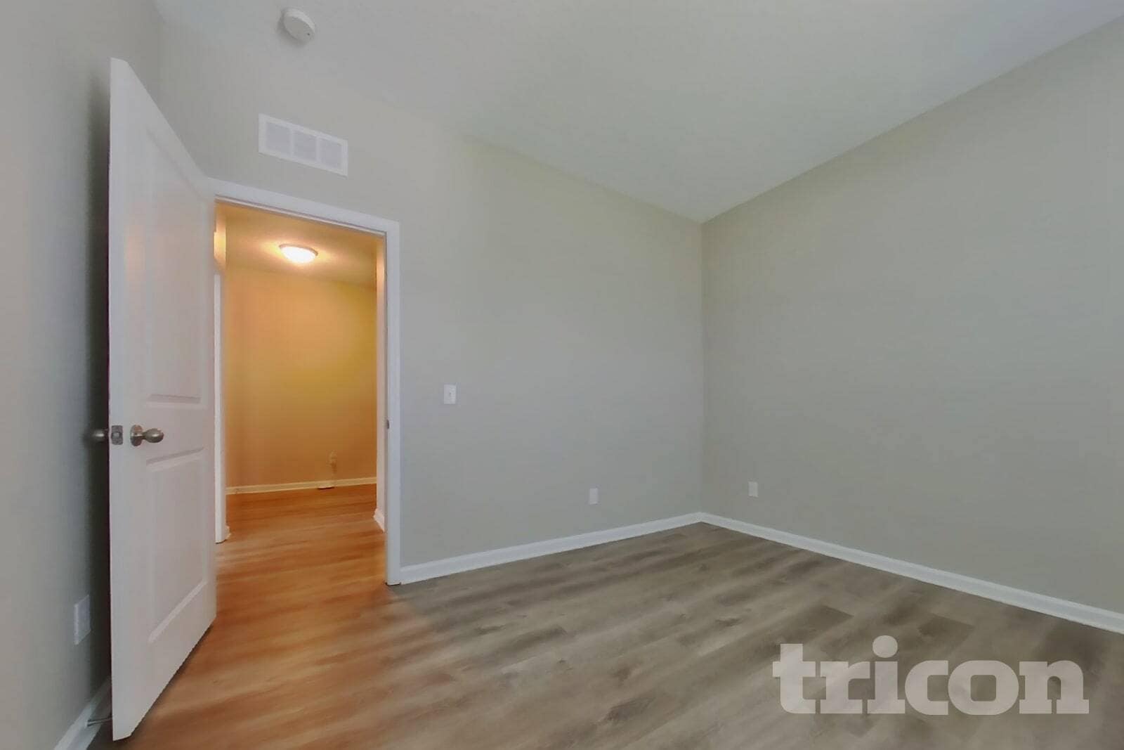 Building Photo - 16517 Cherry Landing Dr