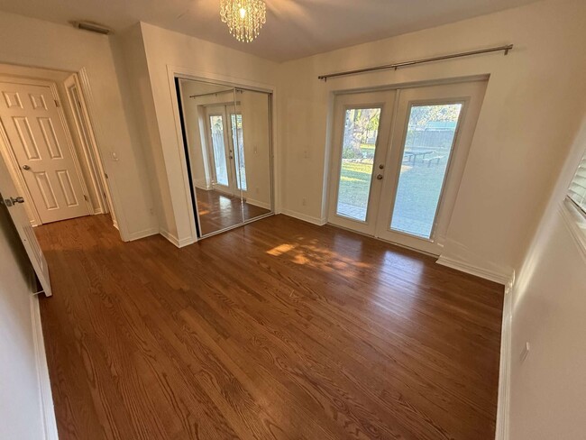 Building Photo - 216 Rippling Ln