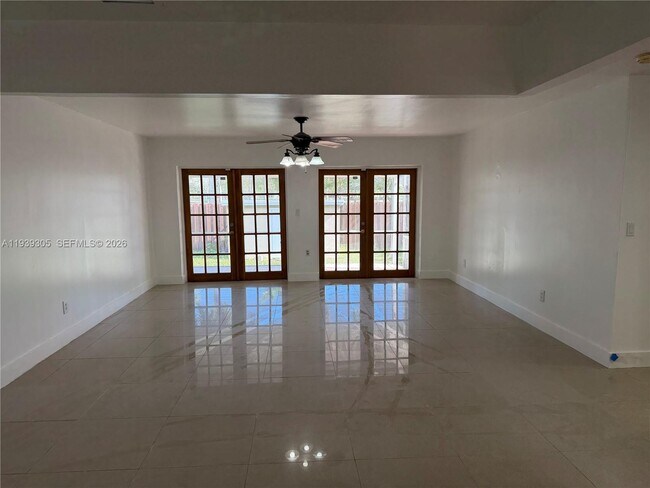 Building Photo - 8111 SW 129th Ave