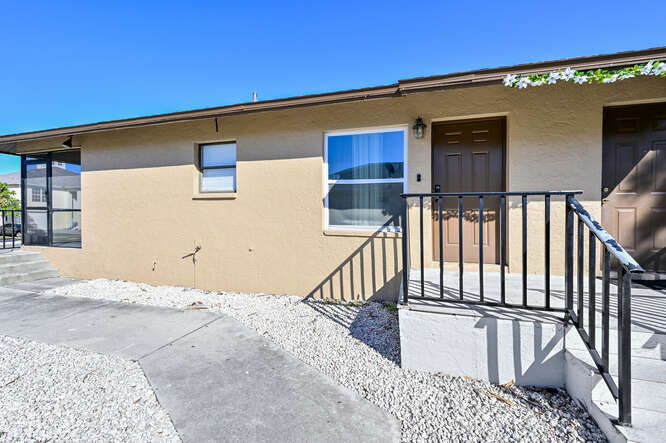 Building Photo - 253 2nd Ave