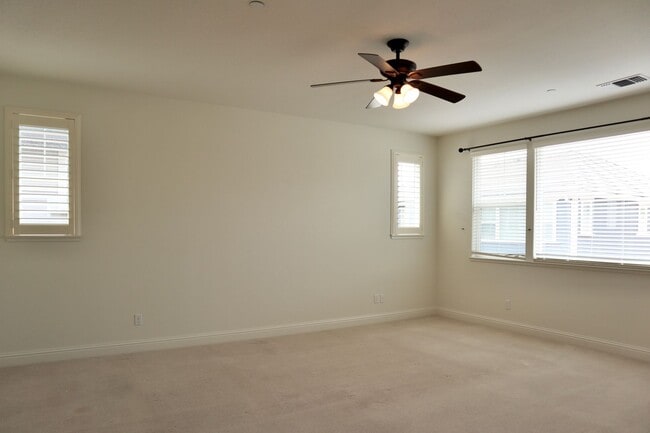 Building Photo - Stunning 3,400 Square Foot Home For Rent! ...