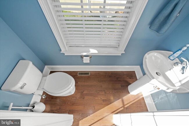 Building Photo - 519 Wheelmen St