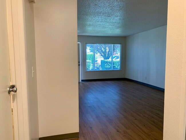 Floorplan - S815 - Star Apartments