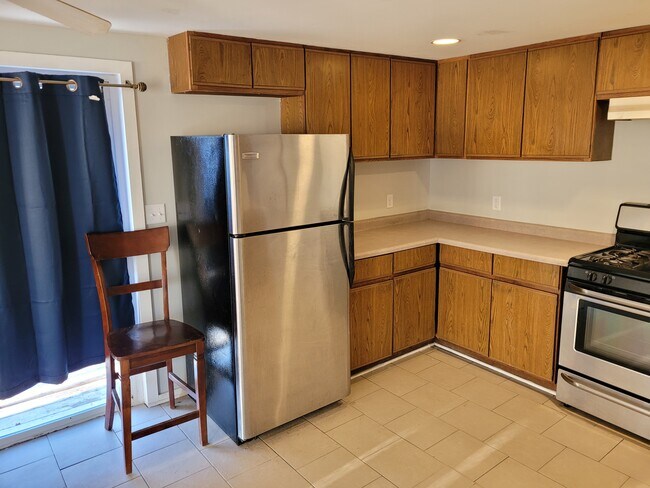 Building Photo - 1809 Galilee Ave