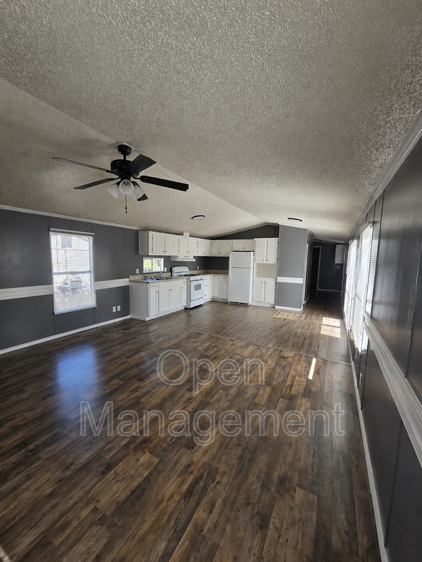 Building Photo - 3300 Voight Blvd