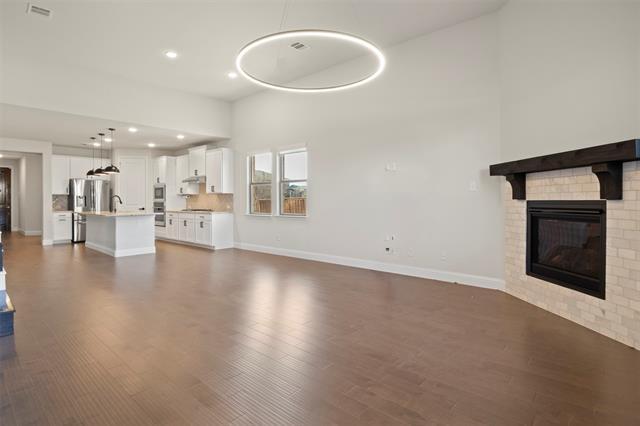 Building Photo - 2205 Lexington Wy