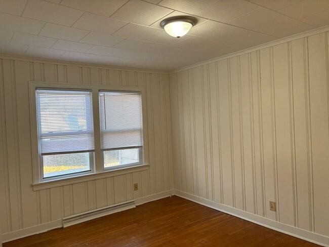 Building Photo - 3 BED, 1 BATH HOME IN GREYSTONE AREA, $1450 MONTH, $1450 DEPOSIT