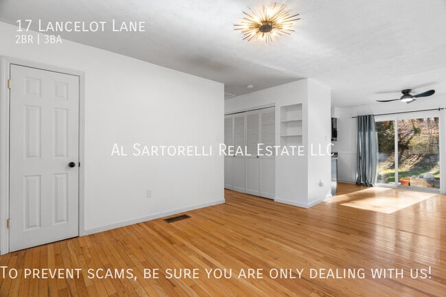 Building Photo - 17 Lancelot Ln