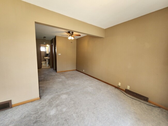 Building Photo - 506 Kimball Ave