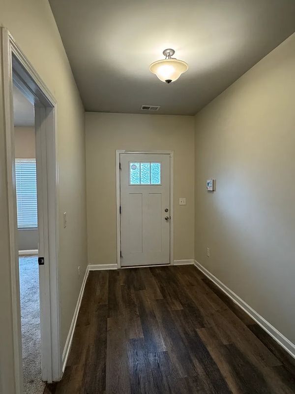 Building Photo - 2890 Bayrose Cir
