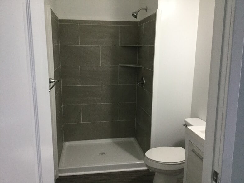 Building Photo - 277 Spruce St