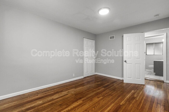 Building Photo - 4232 Smithfield Pl