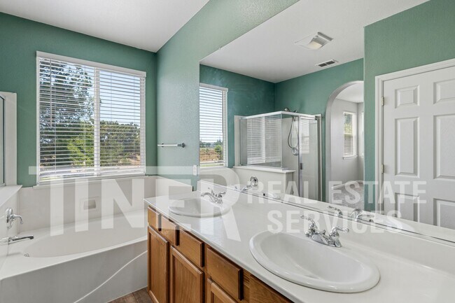 Building Photo - 8287 Lauffer Way