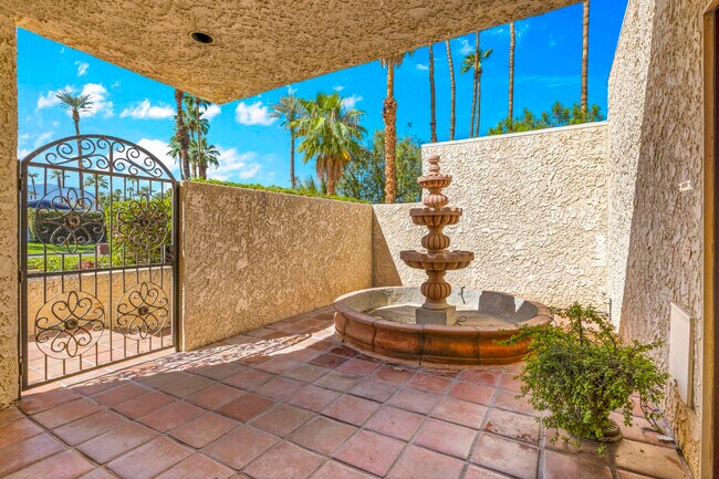 Building Photo - 45458 Rancho Palmeras Dr