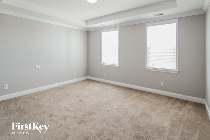 Building Photo - 153 Yorkshire Dr