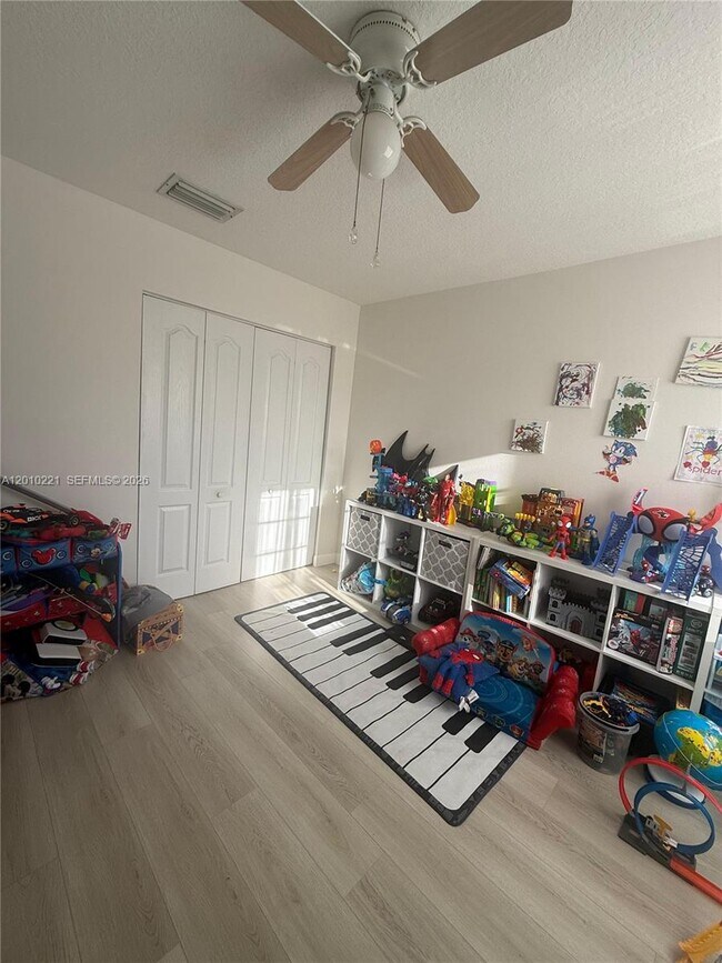 Building Photo - 14353 SW 134th Ct