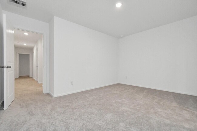 Building Photo - 18710 Gissi Dr