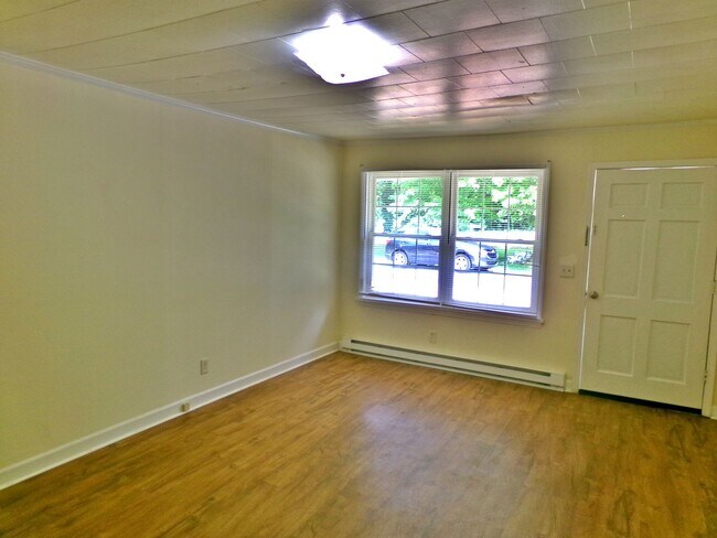 Building Photo - Southern Roots Apartments