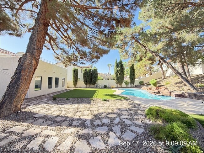 Building Photo - 2817 Crystal Cove Dr