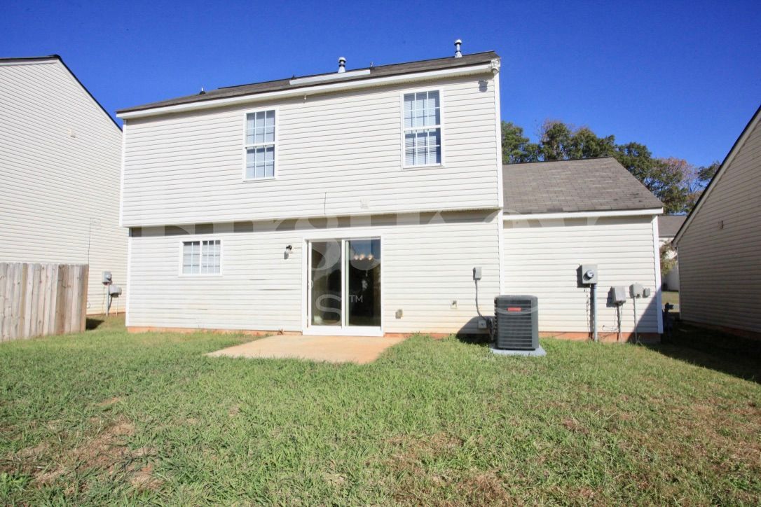 Building Photo - 5327 Peachwood Dr