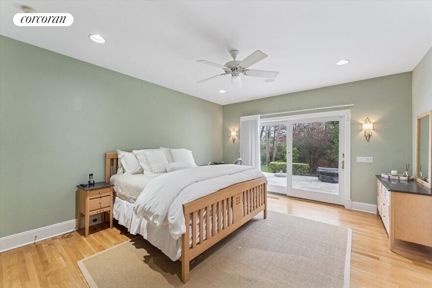 Building Photo - 3 Cherry Blossom Ln