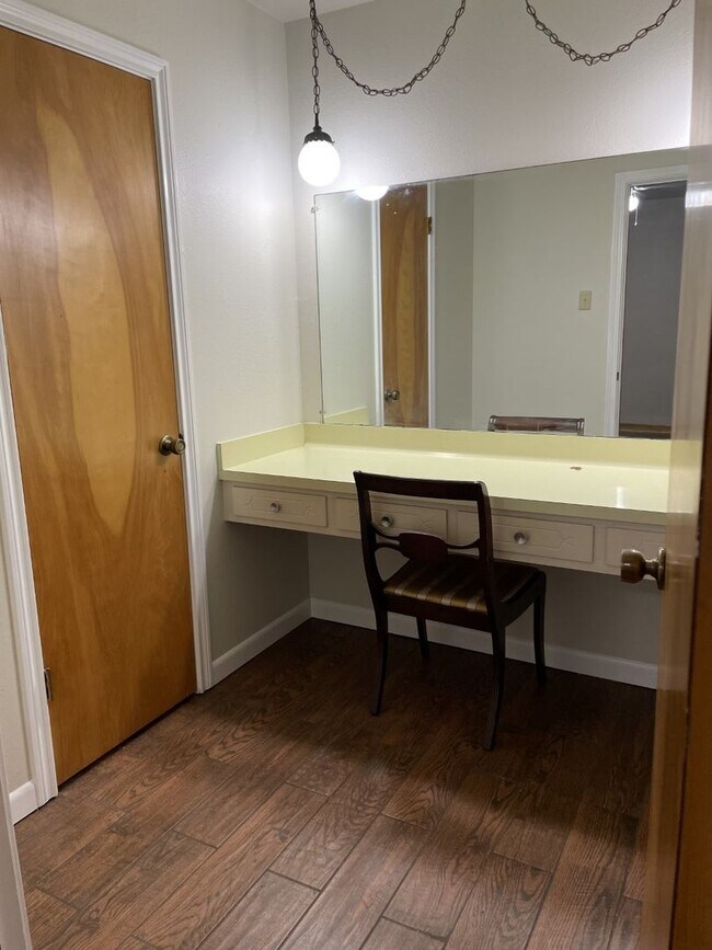 Building Photo - Home for RENT in North Baton Rouge