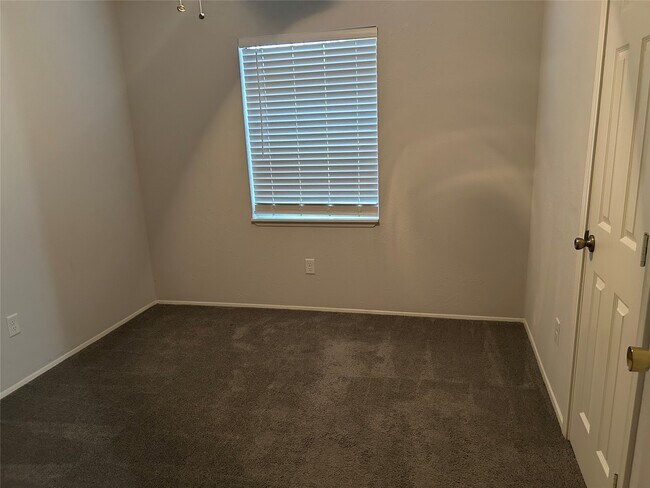 Building Photo - 3919 Coltwood Dr