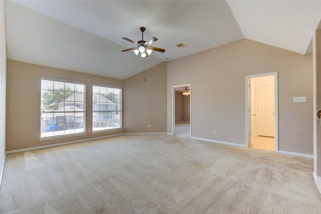 Building Photo - 7323 Sunset Bend Ln