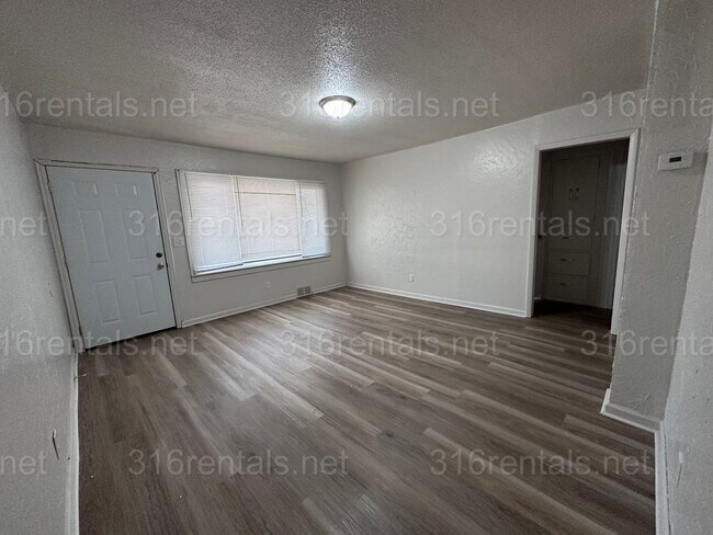 Building Photo - COMING SOON, PLEASE CHECK BACK.