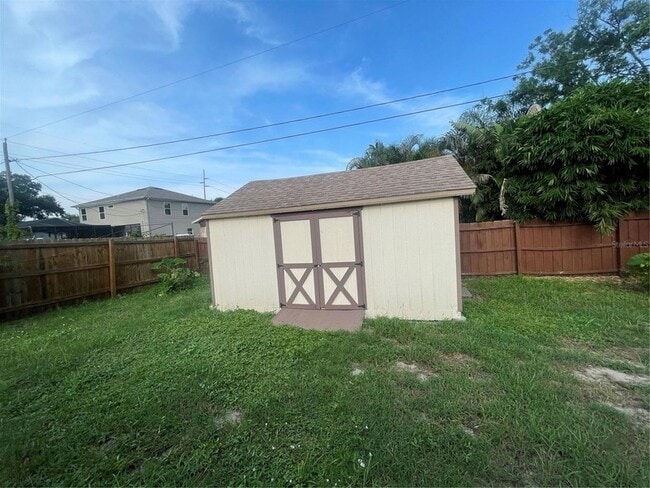 Building Photo - 6806 S Gabrielle St