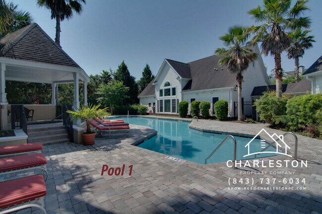 Building Photo - 45 Sycamore Ave