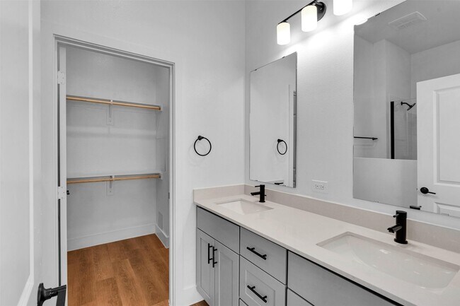 Building Photo - 2024 Boykin Wy