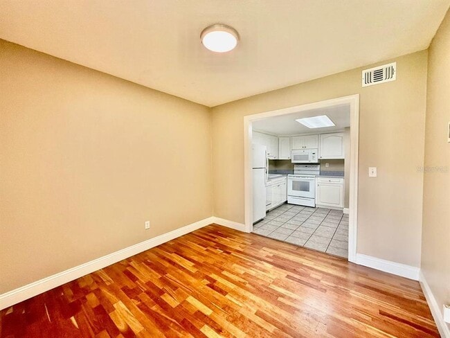 Building Photo - 7612 Camarina Calle