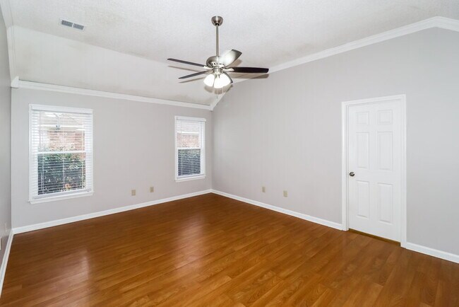 Building Photo - 4800 Harvest Knoll Cove S