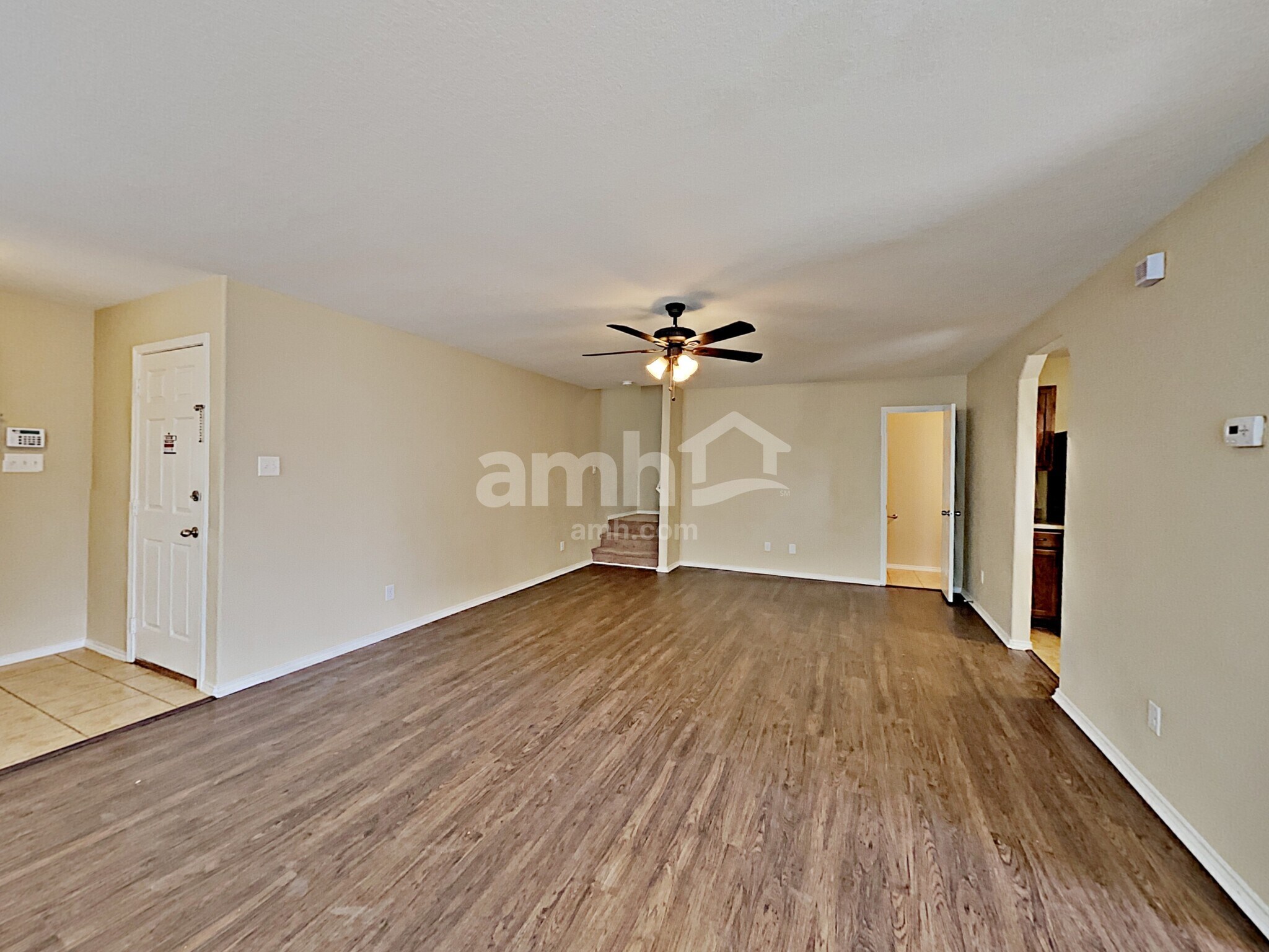 Building Photo - 9210 Pacific Maple