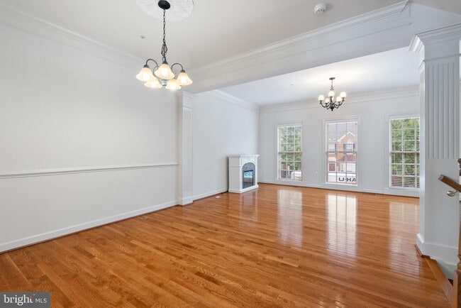 Building Photo - 1515 Regent Manor Ct