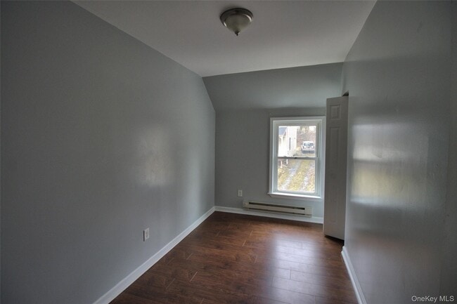 Building Photo - 9 Spring St