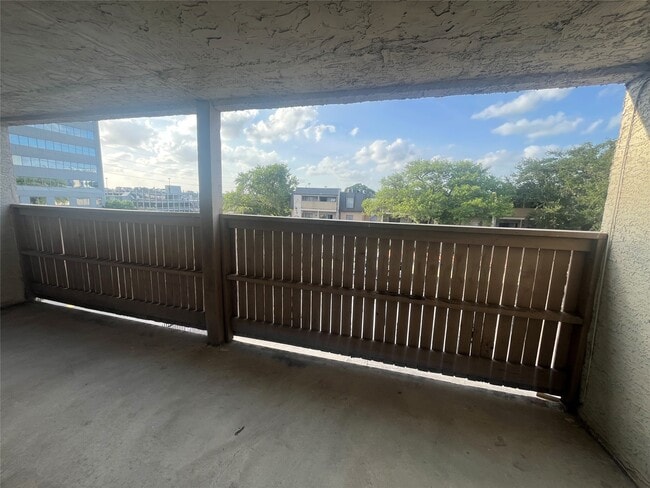Building Photo - 8529 Hearth Dr