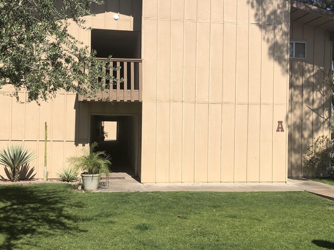 Building Photo - 77805 California Dr