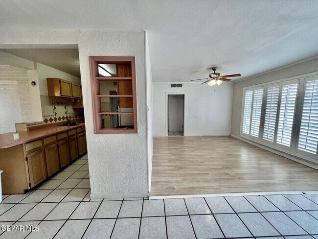 Building Photo - 7051 Becky Ln