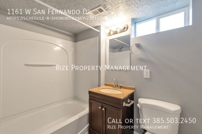 Building Photo - 1161 San Fernando Dr
