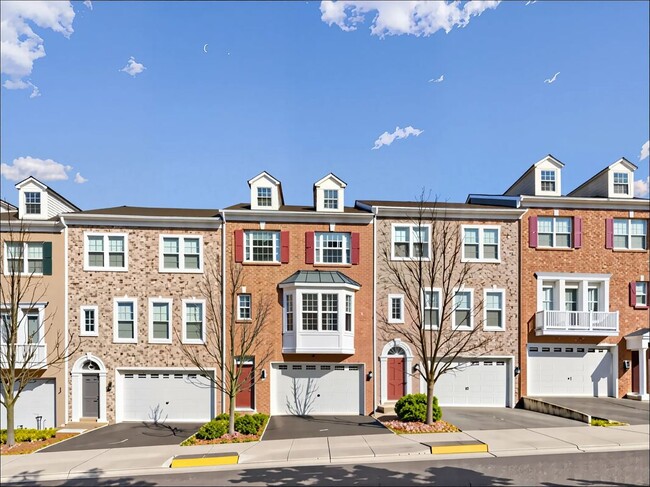 Primary Photo - 20907 Houseman Terrace