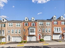 Building Photo - 20907 Houseman Terrace