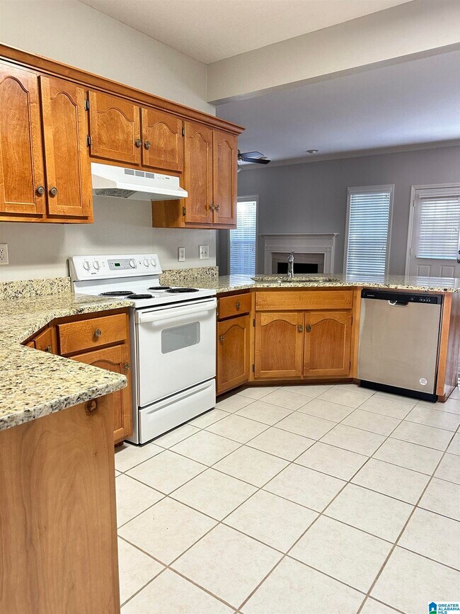 Building Photo - 525 Hackberry Ridge Cove