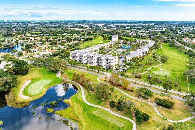 Building Photo - 2400 Deer Creek Country Club Blvd