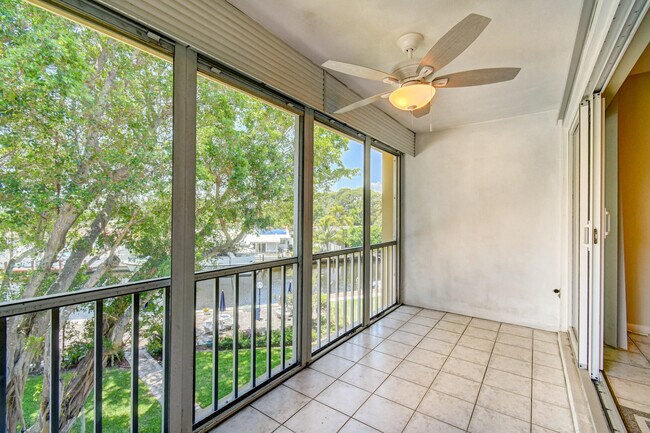 Building Photo - 1200 SW 12th Ct