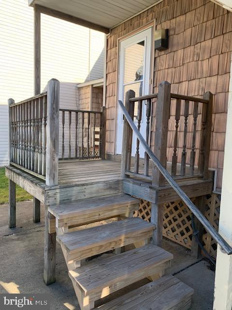 Building Photo - 303 Union St