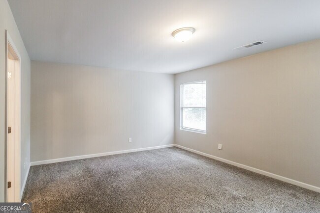 Building Photo - 5195 Tew Ln SW