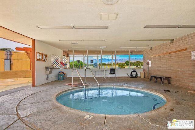 Building Photo - 69470 Midpark Dr